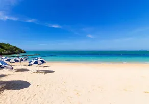 Ocean View! King-size Bed! 2min to the Beach! - Image 5