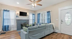 Bungalow Retreat! - Image 2