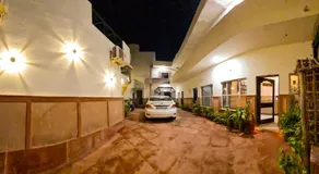 Hotel Kamal Nearest To Taj Mahal - Image 3