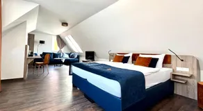 Hotel Am Dom - Image 2