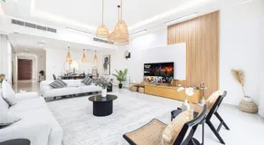 Al Bandar Luxury Villa with private pool - Al Dana Island Fujairah - Image 3