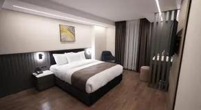 The Nava Hotel - Image 2