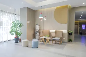 Home Inn Neo Shanghai World Expo Park Shangnan Gaoqing Road Metro Station - Image 3