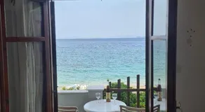 Beach House Antonis Avlakia - Image 3