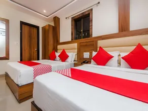OYO 12257 Hotel Sai Suites - Image 4