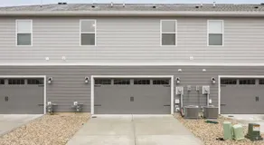 Modern Luxury Retreat Westfield- Near Grand Park - Image 3