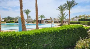 Luxury villa In Jaz Little Venice Elsokhna Golf Resort With Private Garden & Pool View - Families Only - Image 3