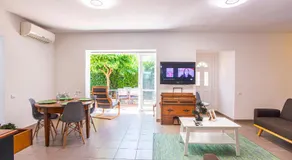 VILLA PROVENCE-SPA&BBQ CENTRE AU CALME- JARDIN - TERRASSES - Image 5