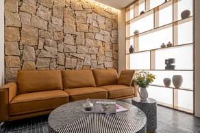 Busan Hound Hotel Daeyeon - Image 2