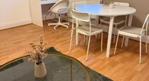 The Cotton Mill Hideaway - One Bedroom Apartment - Free Parking near Etihad Stadium & CoOp Live - Image 2