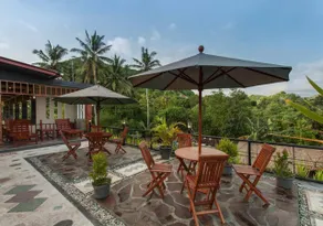 Pemandangan kota yang Indah di homestay ini - Image 2
