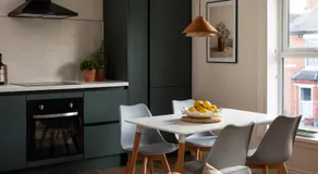 Brayford House Burton Road - stylish accommodation suitable for families and contractors - Image 4