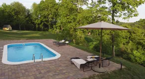 Green Hills Cottage with Pool & Magnificent View - Image 3