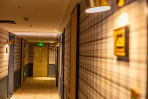 Baojing Grand Mushang Hotel - Image 5
