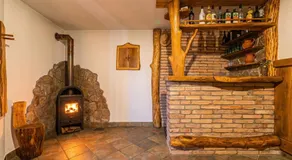 Vineyard Chalet Hansel and Gretel - Happy Rentals - Image 5