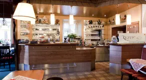 Hotel Ungarische Krone - Image 2