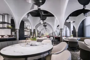 ELEGANT GARDEN HOTEL - Image 3