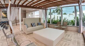 FPH Hotel - Image 2