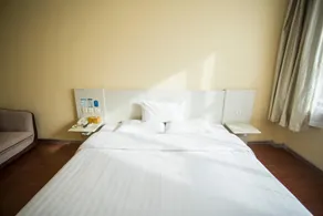 Hanting Hotel Puyang Huanghe Road - Image 5
