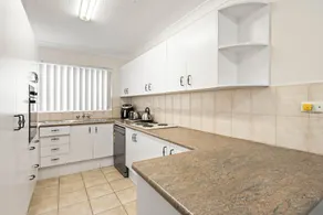 Burleigh Coastal Haven | Kingston 4 - Image 5