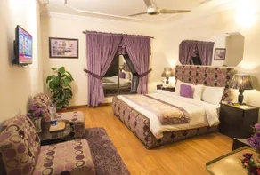 DAYS INN MURREE - Image 2