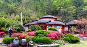 Songjukheon Pension - Image 5