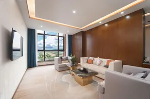 Guanlan Hotel - Image 3