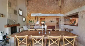 Finca 'Son Garreta' mit Blick auf die Tramuntana, privatem Pool und WLAN - Image 4