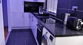 Barnsley cozy home - Image 3