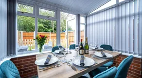 Yew Tree House Contractor / Family home Free Netflix Fast WiFi near Dudley/Birmingham - Image 3
