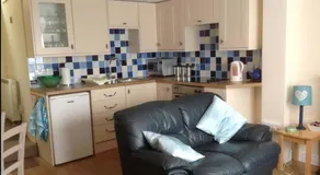 Seymour Cottage - Image 2