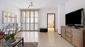 La Villa - Image 2