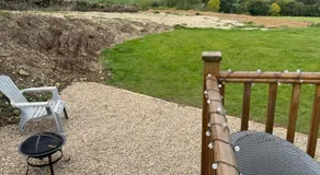Oakley View Shepherds Hut with hot tub - Image 4