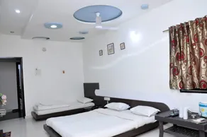 Hotel Devam Palace - Image 2