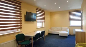 Riga City Center Quiet Apartment with Free Private Parking - Image 3