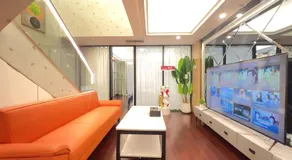 Yunsong Loft Upscale Family Unit, Sanlitun, Beijing - Image 2