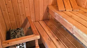 Luxury Self-Catering and Sauna - Oaks Rest - Image 2