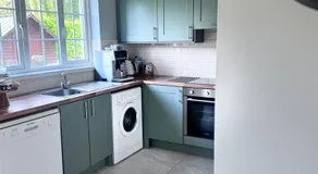 Clones Town House - Image 4