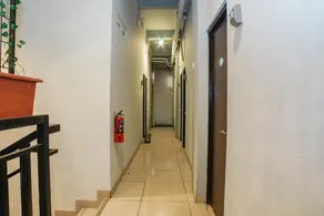 Umbrella Hotel Syariah by My Hospitality - Image 5