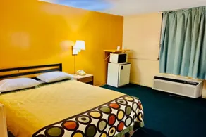 Red Carpet Inn & Suites - Image 2