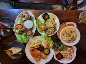 Loom Cafe Banrai - Image 4