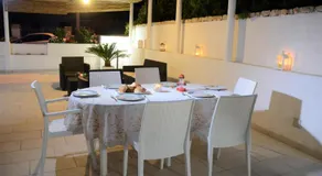 Leca's House Appartamenti a 100m dal mare - Image 2