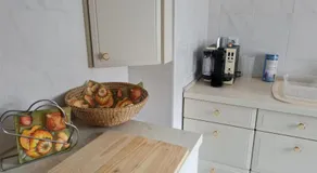 Pension Kapellenstraße - Ferienwohnung mit individueller Ausstattung - jedes Zimmer ist anders Komplette Küche - Image 5
