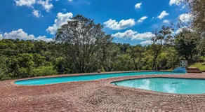 Iketla-Riverfront Chalet in Magaliesberg Biosphere - Image 3