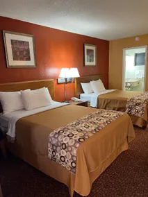 Executive Inn Schenectady Downtown - Image 1
