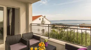 Apartments Jure Sea View Makarska - Image 5