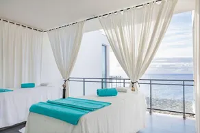 Vidamar Resort Madeira - Dining Around, Free Dinner - Image 2
