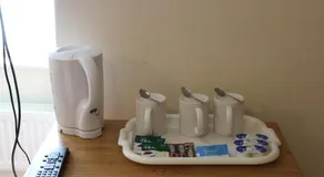 Acorn Lodge Guest House - Free parking - Image 5