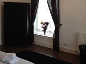 Richmond Park Hotel - Image 2