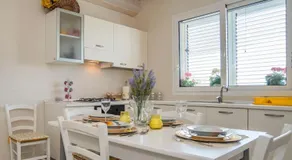 Holiday Villa White - Image 5